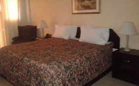 Le Monte Cristo Hotel & Suites